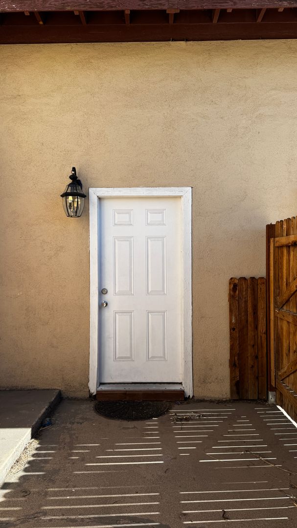 Tucson Apartment: 1468 W Miracle Mile