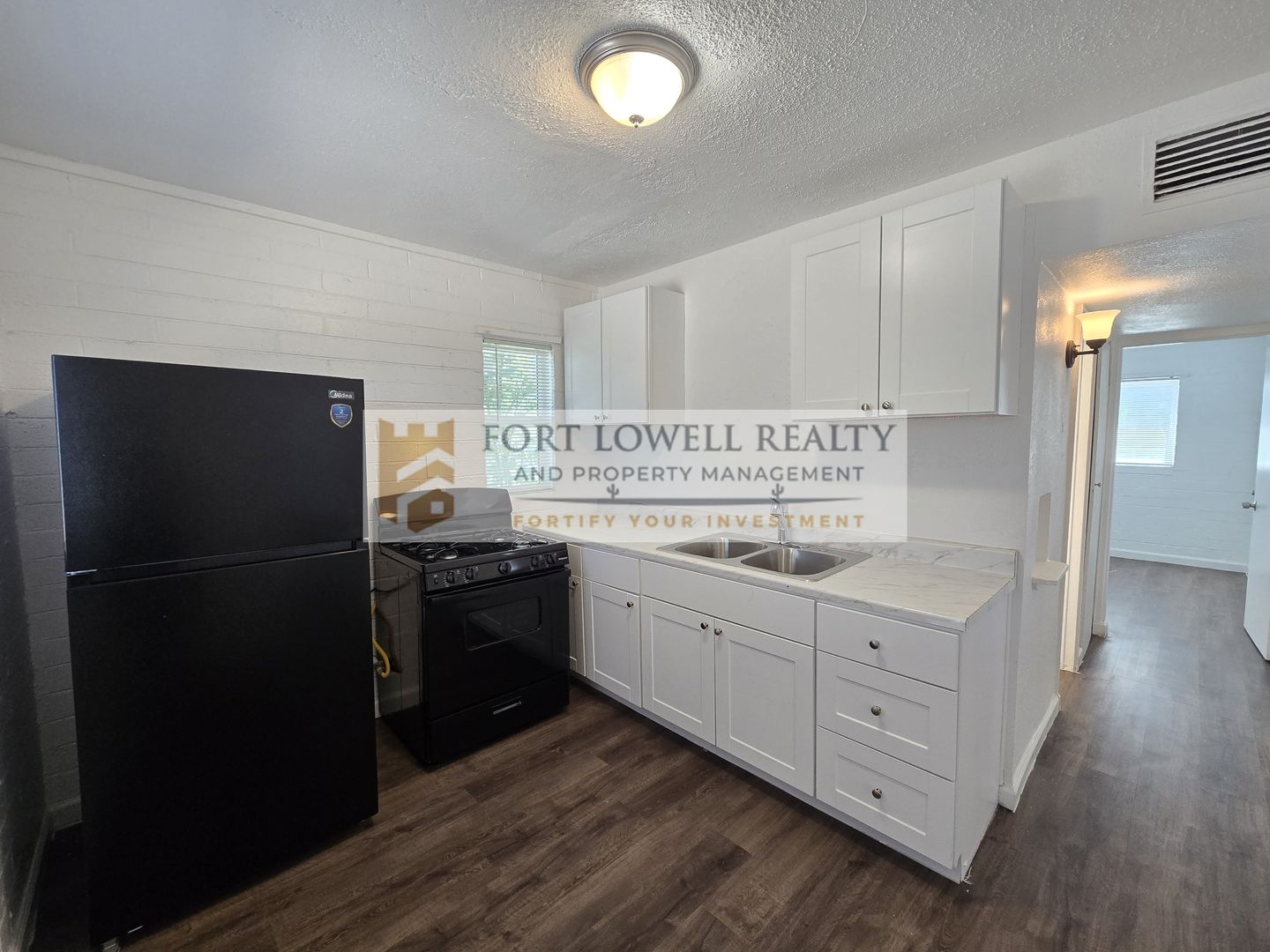 Tucson Apartment: 3049 E Proctor Vista