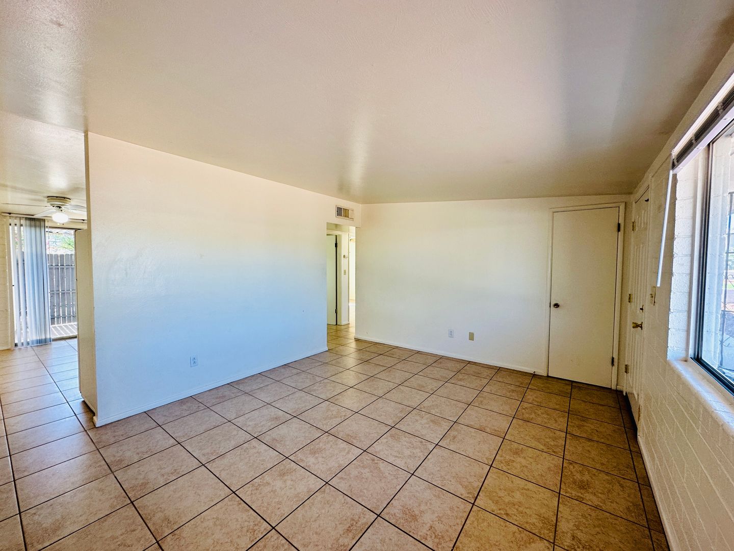 Tucson Apartment: 1401 E Adelaide Dr
