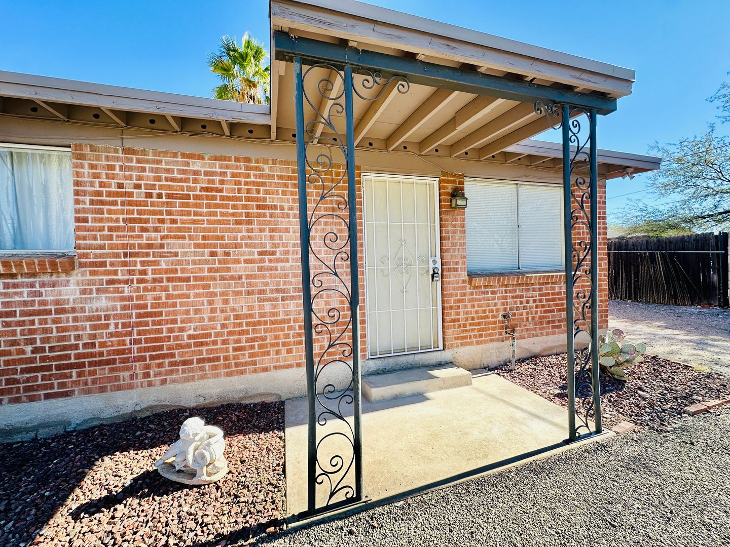 Tucson Apartment: 2120 N. Treat Ave