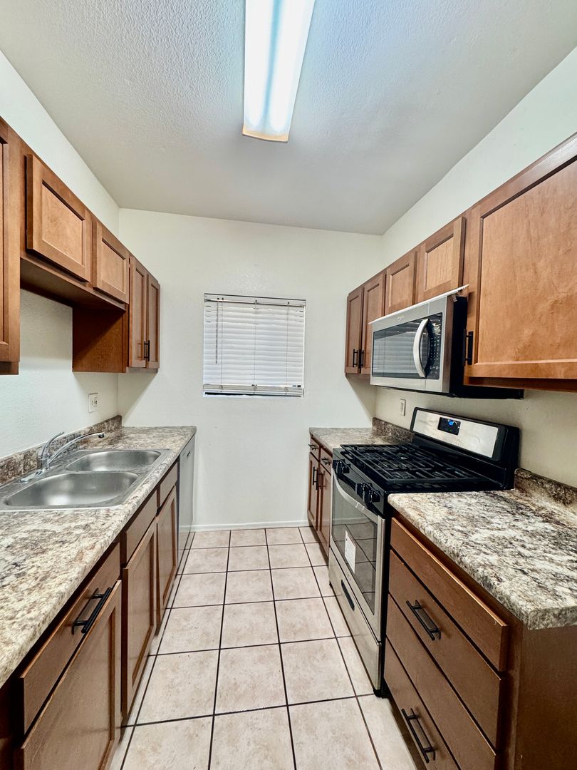 Tucson Apartment: 1205 E Greenlee Rd