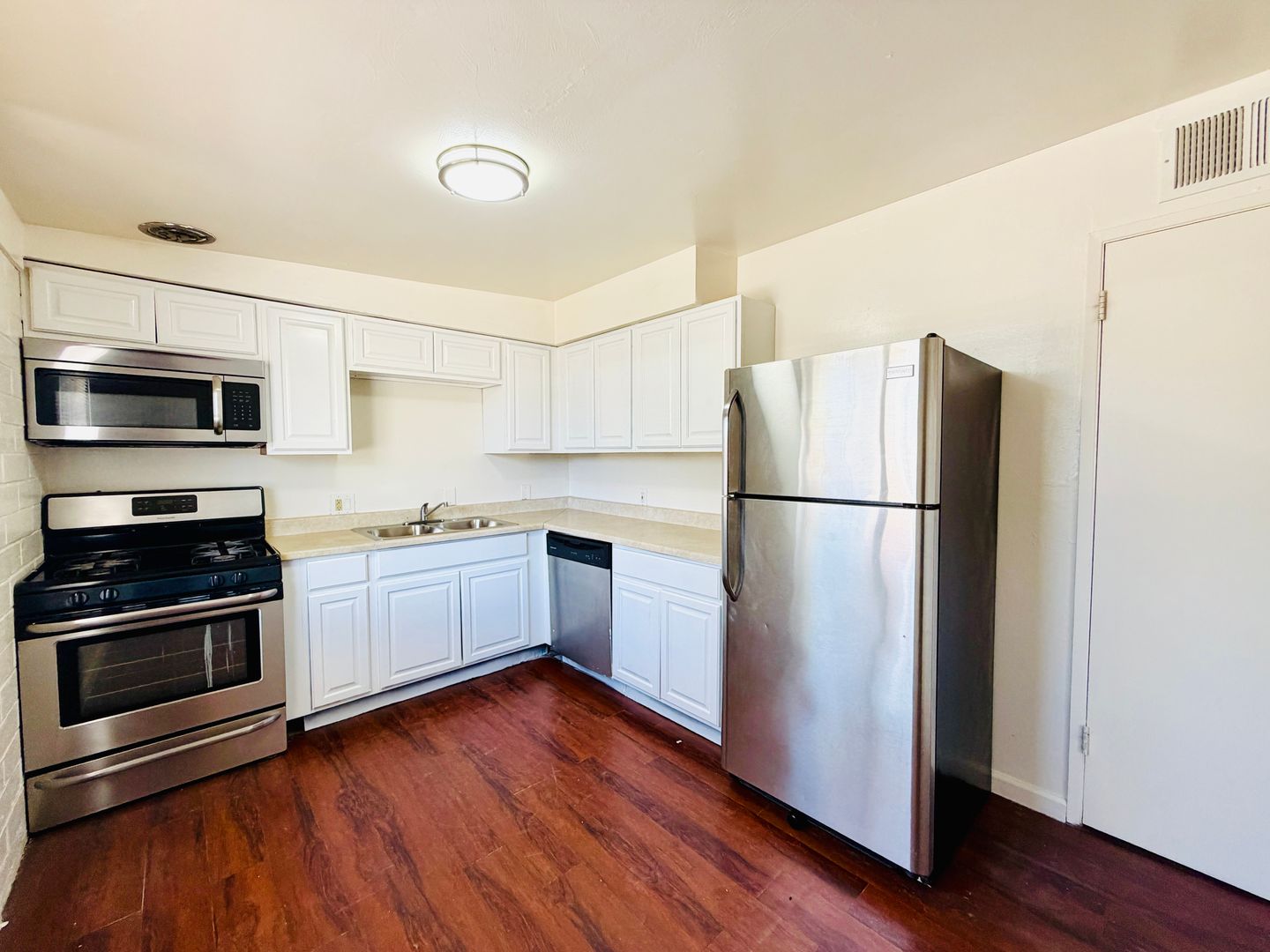 Tucson Apartment: 4215 E Fairmount St
