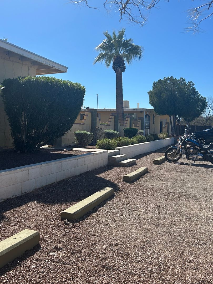 Tucson Apartment: 201-211 W Kelso St