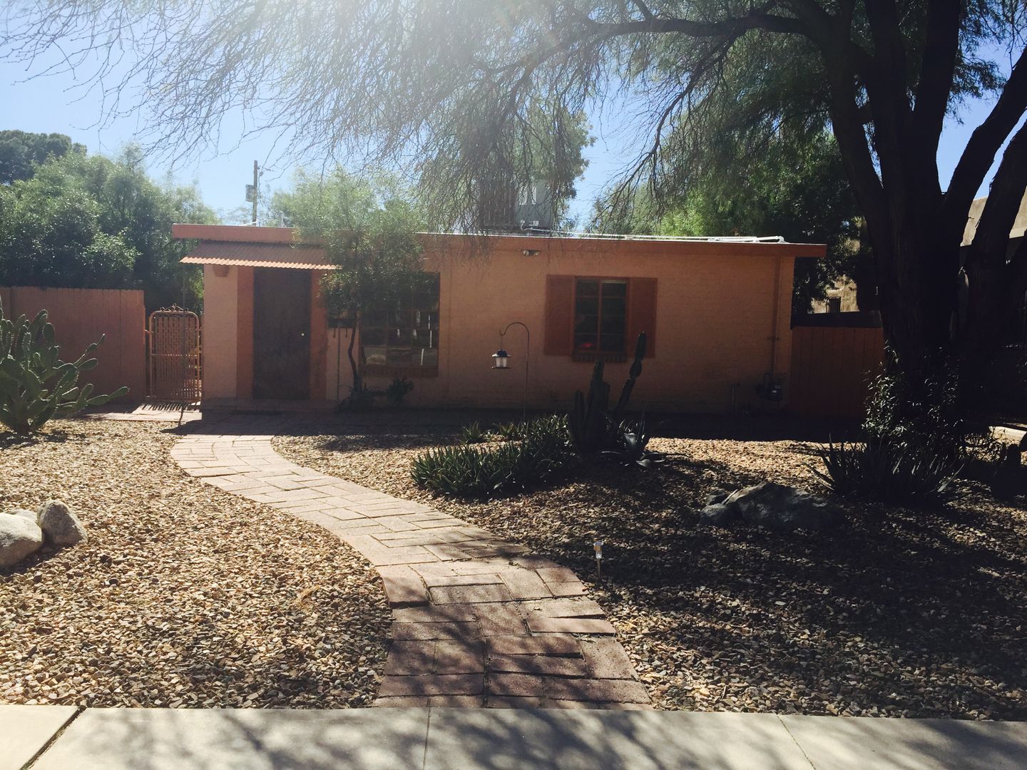 Tucson House: 2712 E 5th St