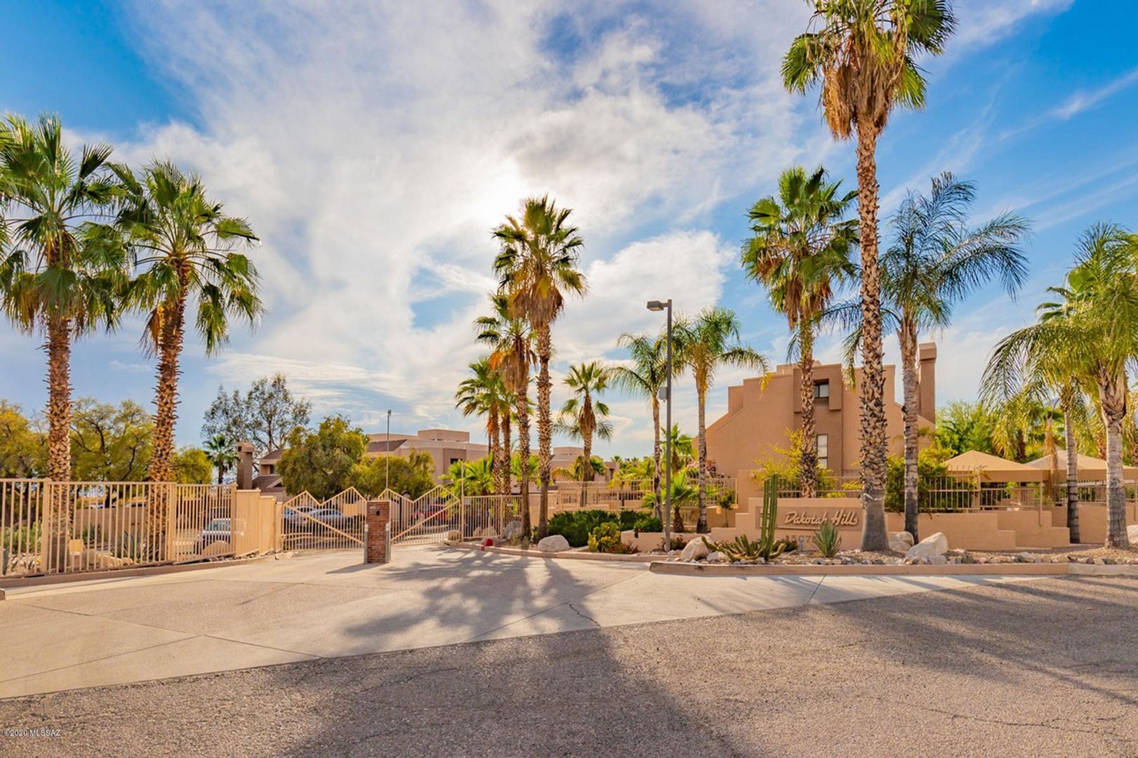 Tucson Apartment: 5675 N Camino Esplendora Apt 1102