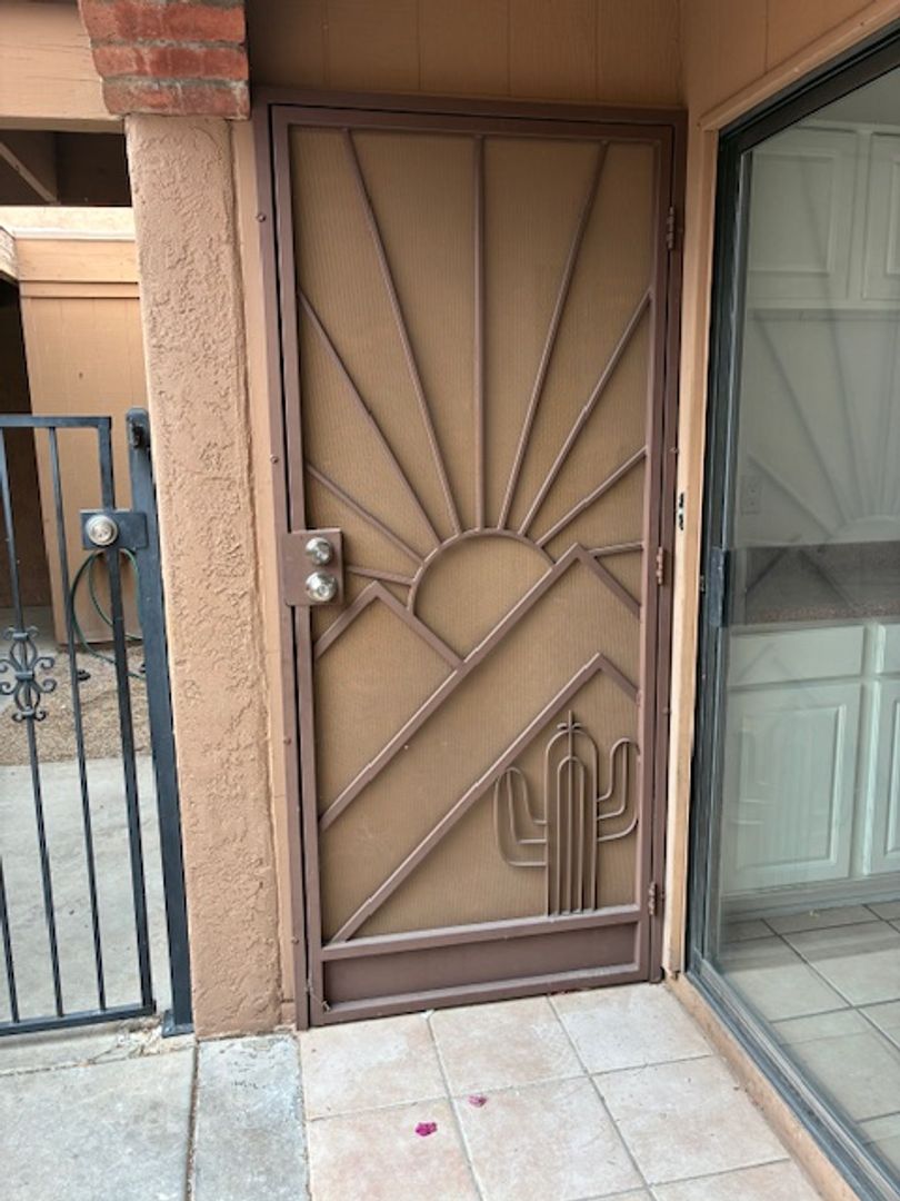 Tucson Condo: 4971 N. Via Carina