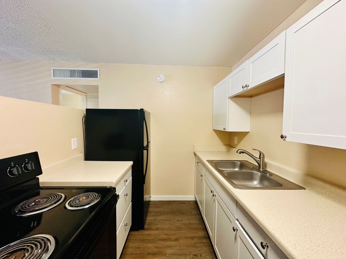 Tucson Apartment: 435 E 18th St