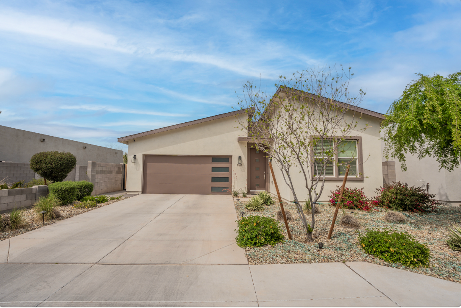 Phoenix House: 2642 E Harvard St