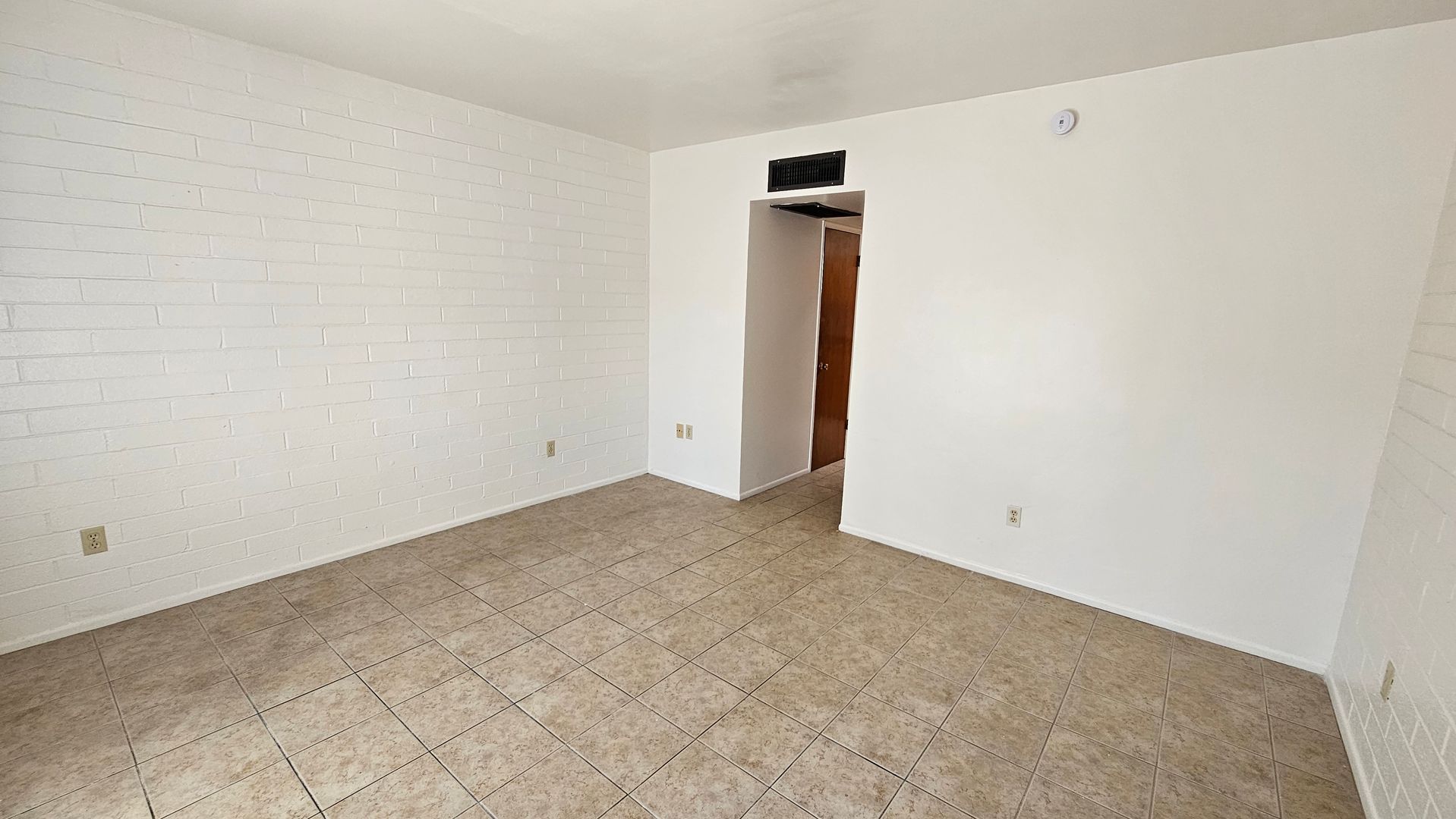 Tucson Apartment: 1511 N Craycroft Rd