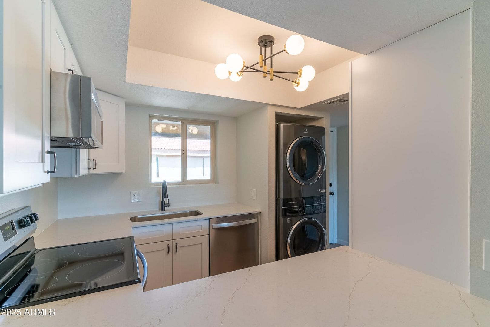 Phoenix Condo: 4150 E Cactus Rd