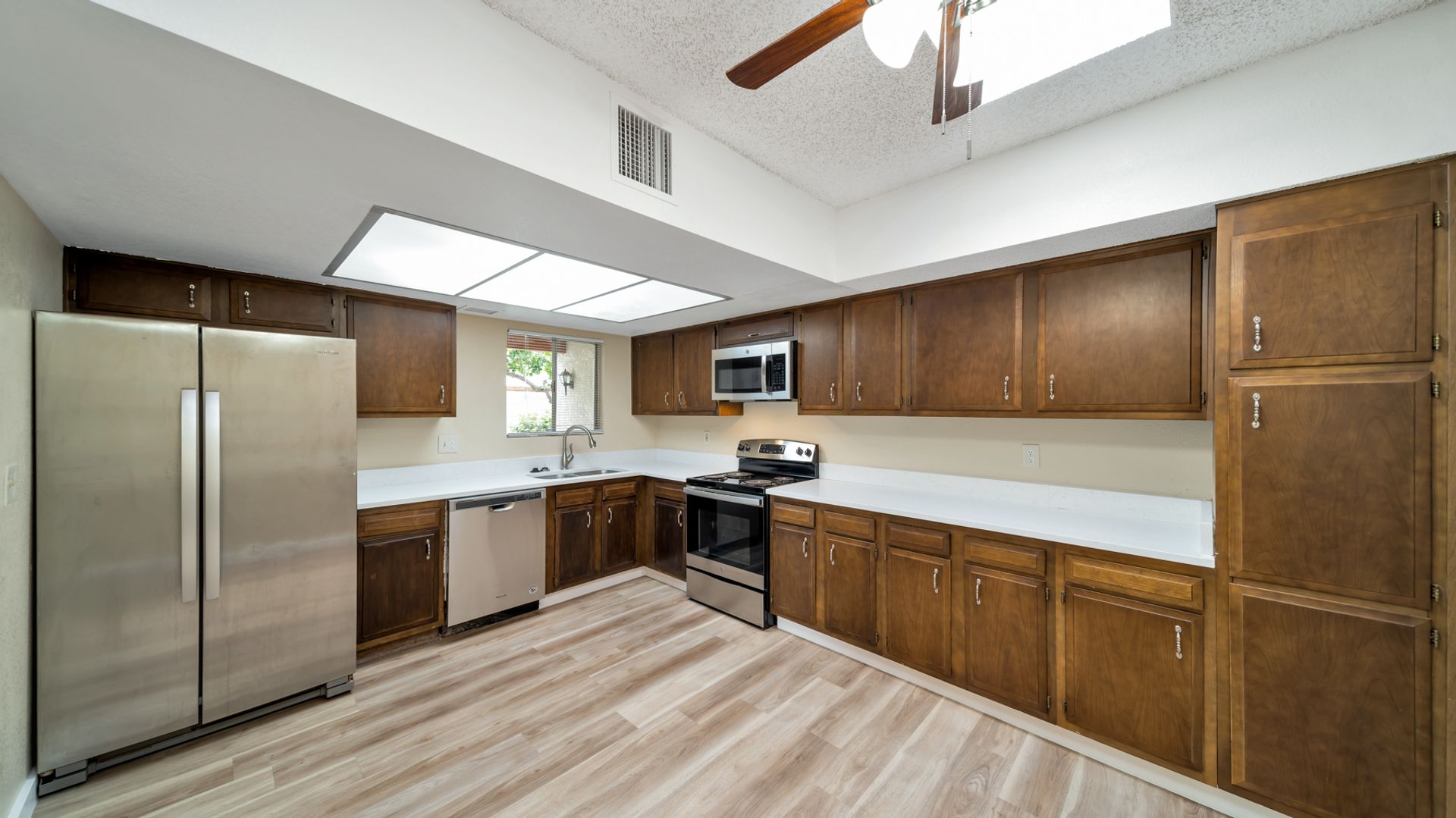 Tucson Condo: 806 N Crescent Ln