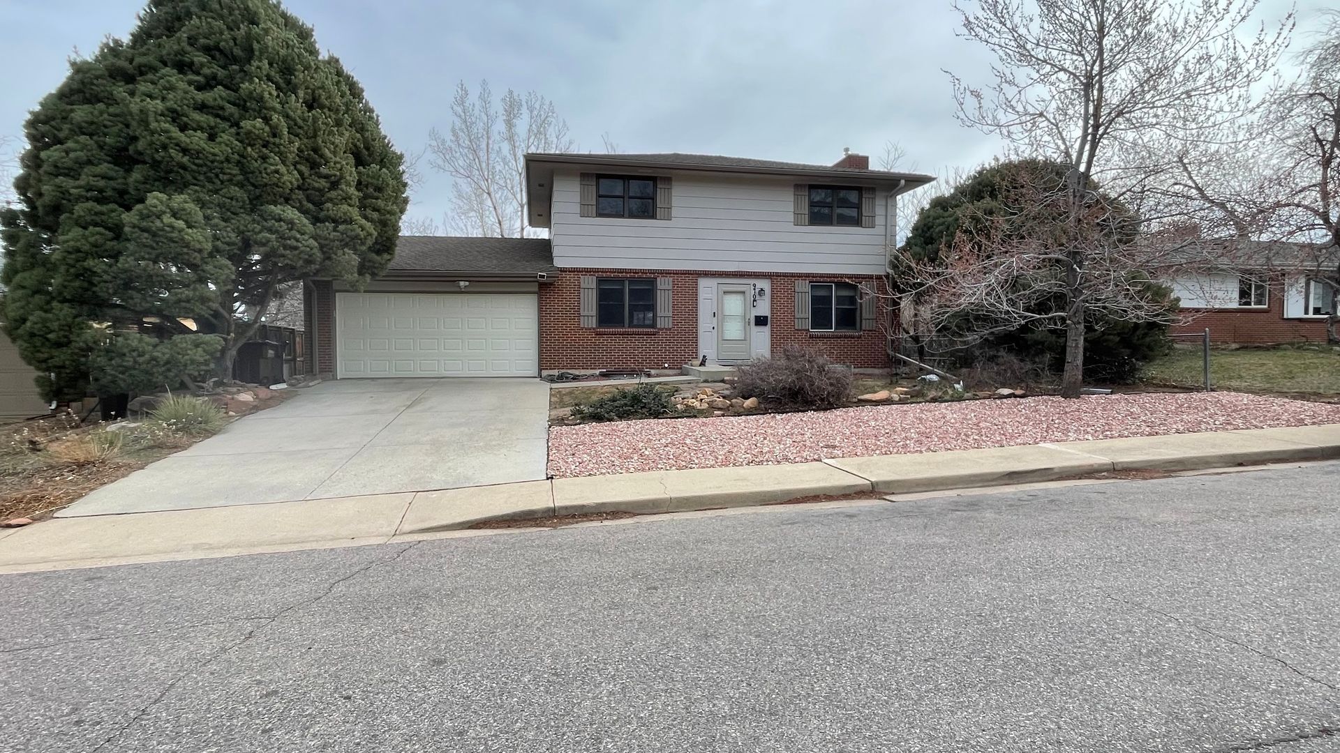 Boulder House: 970 Miami Way