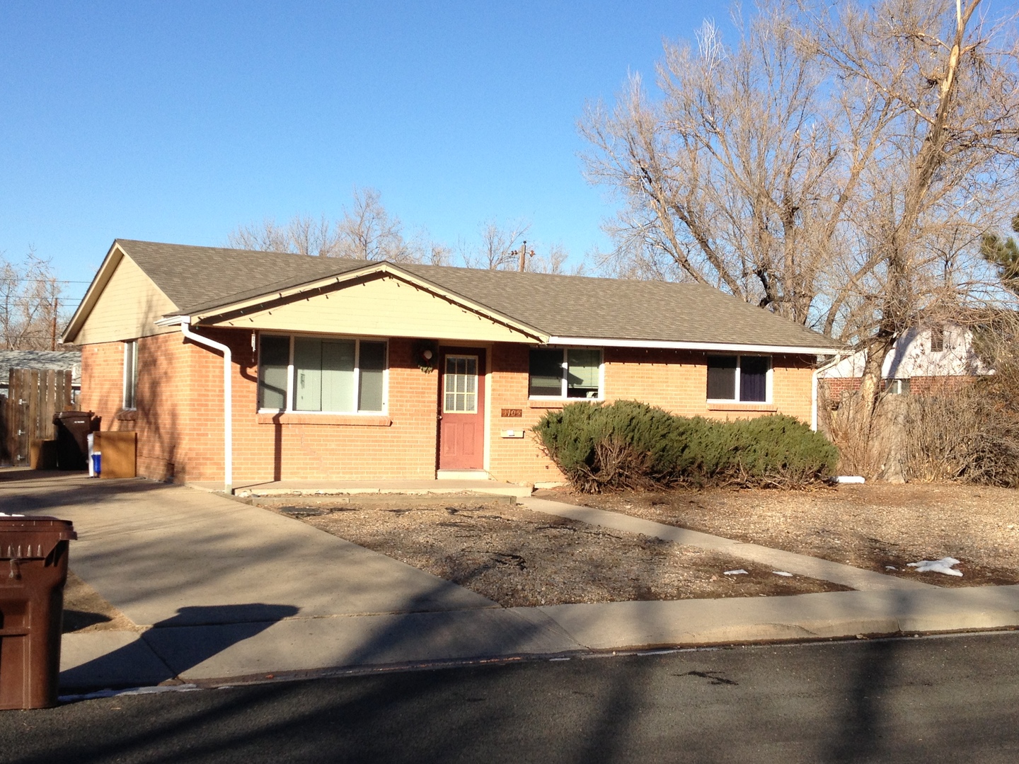 Boulder House: 3105 Denton Avenue