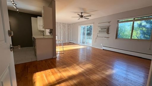 Beautifully Upgraded 2Bedroom Condo Now Available! – photo 1