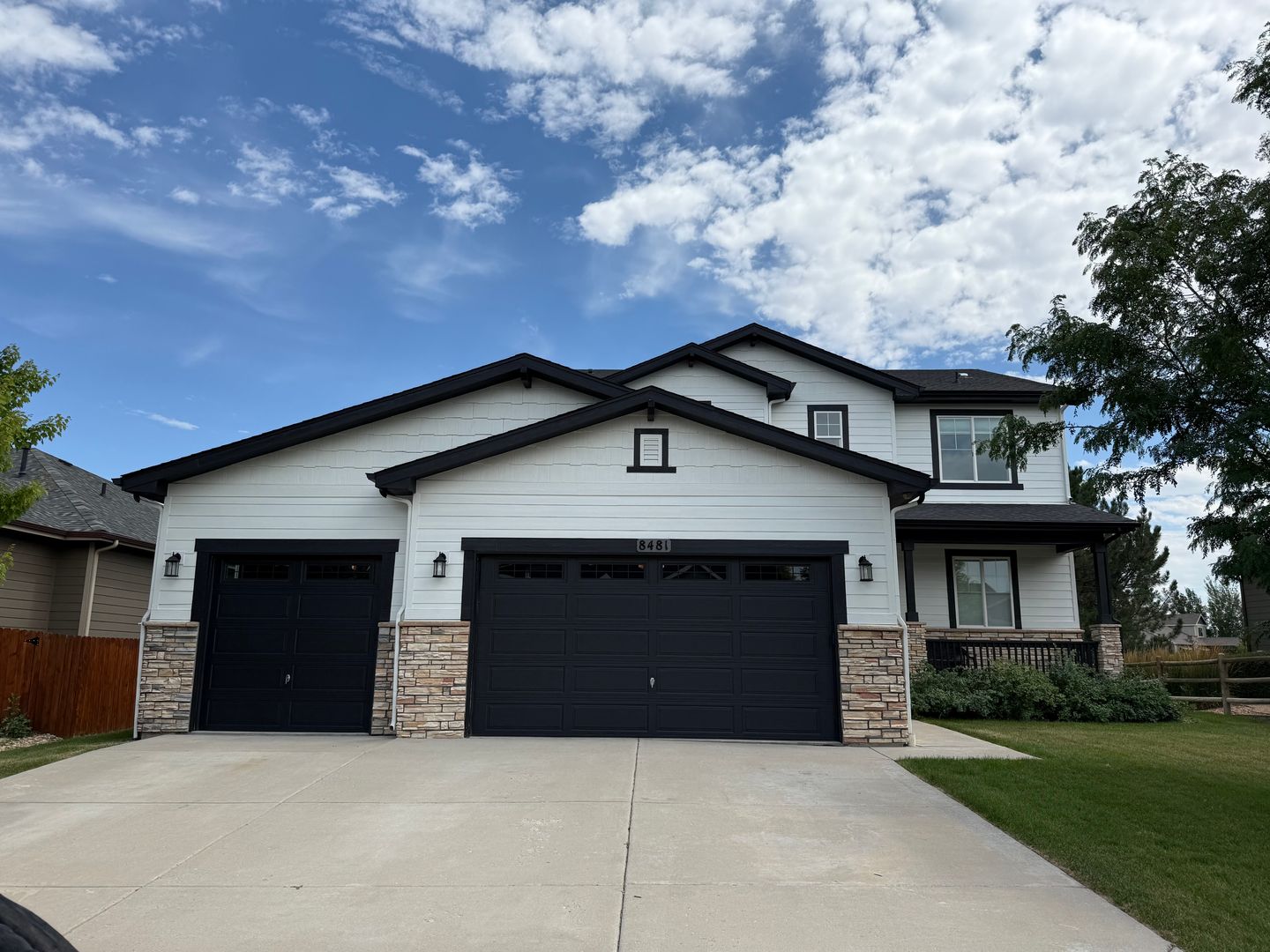 Windsor House: 8481 Allenbrook Dr