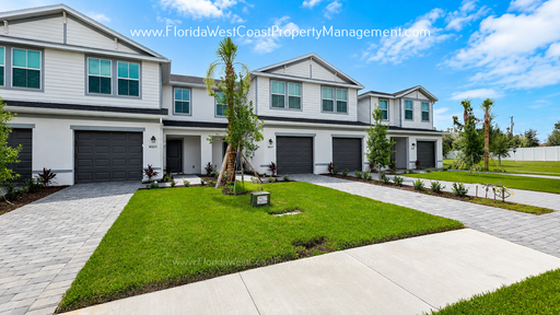 BRAND NEW TOWNHOME! AURORA at LAKEWOOD RANCH! MOVE IN READY! COMMUNITY POOL! – photo 1