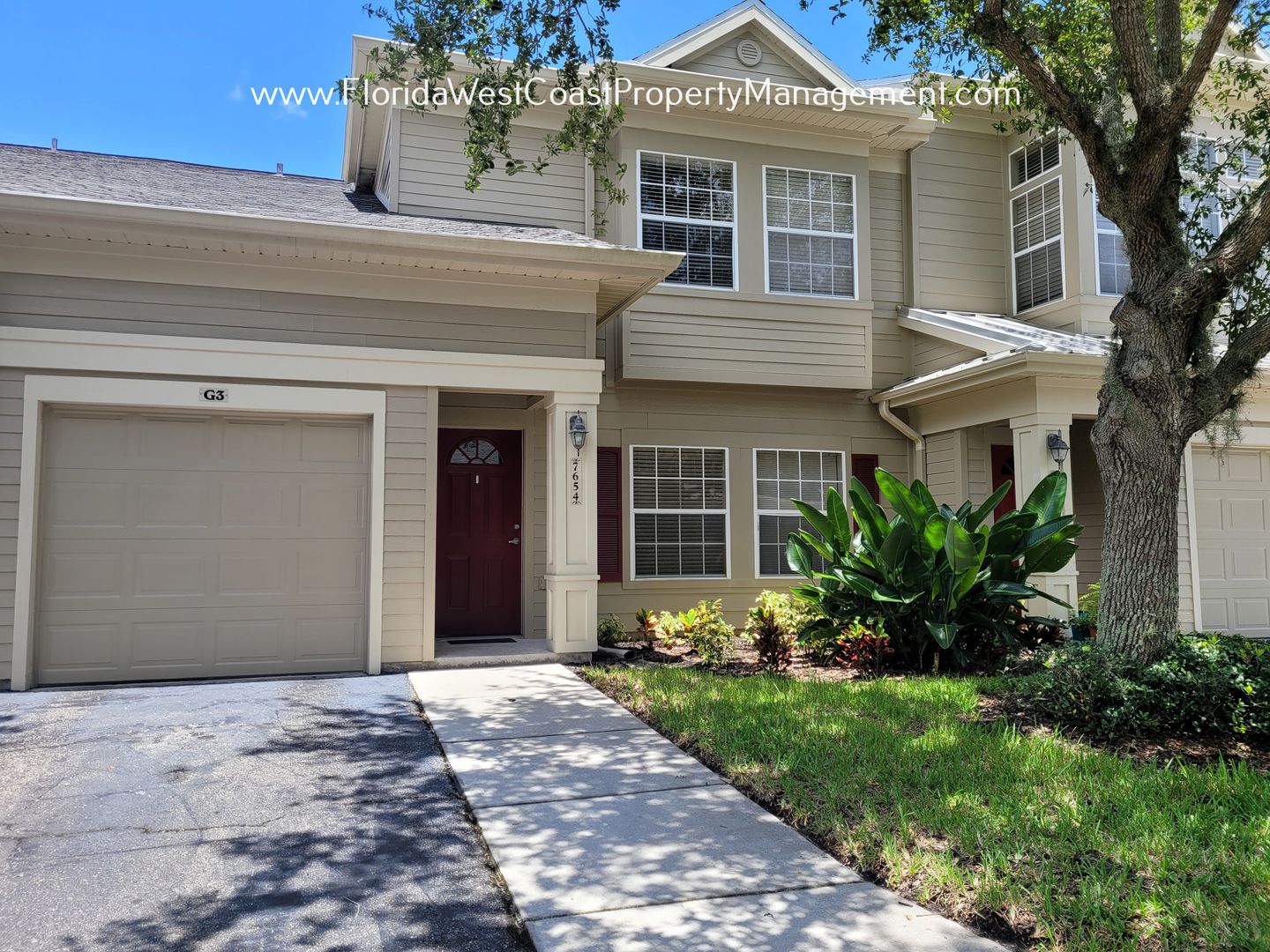 University Park Townhome: 7654 Plantation Cir
