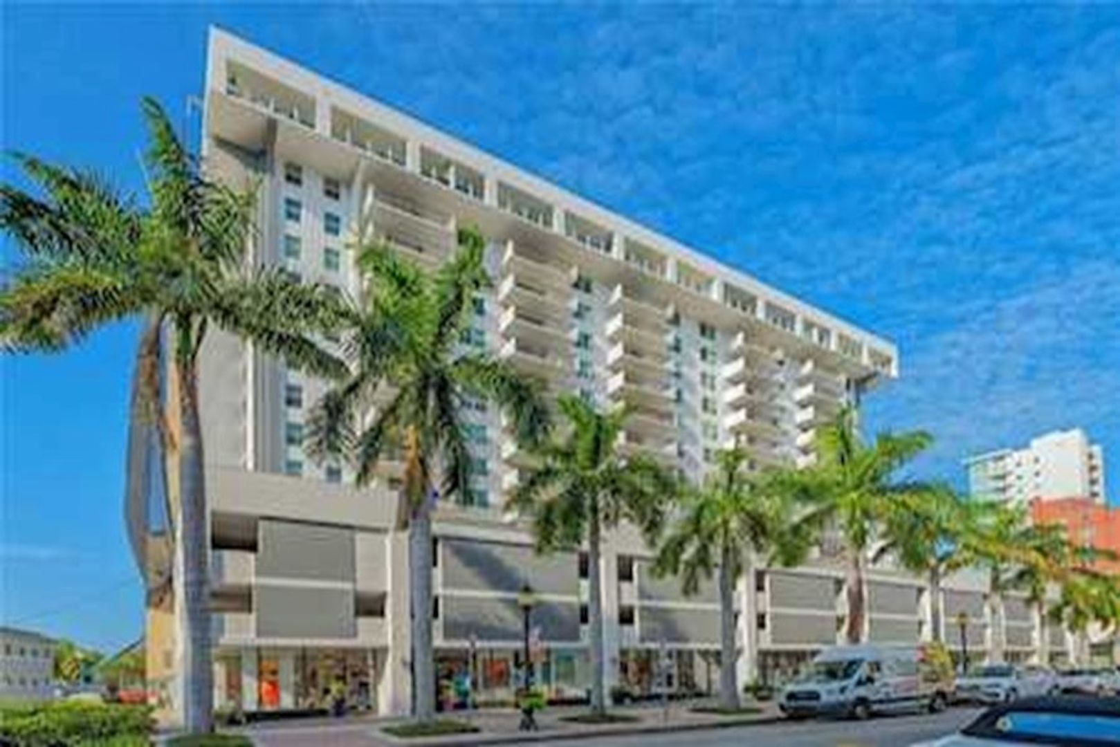 Sarasota Condo: 101 S Gulfstream Ave #16D