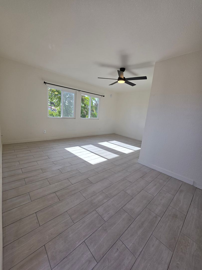 San Diego Apartment: 4472 & 4484 Felton St