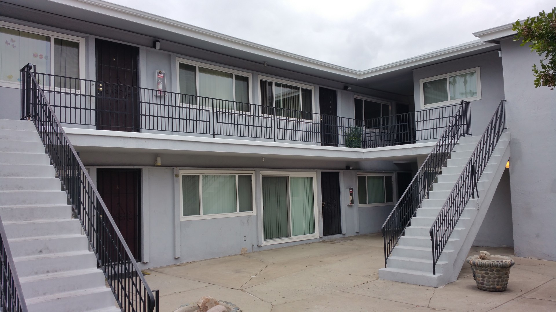 La Mesa Apartment: 4453-55 Rosebud Lane