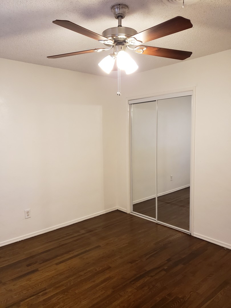 La Mesa Apartment: 3702-3704 Jill Lane