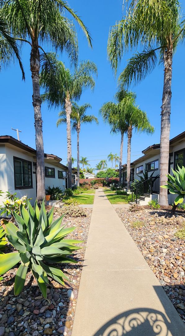 San Diego Apartment: 4711-4721 Biona Dr