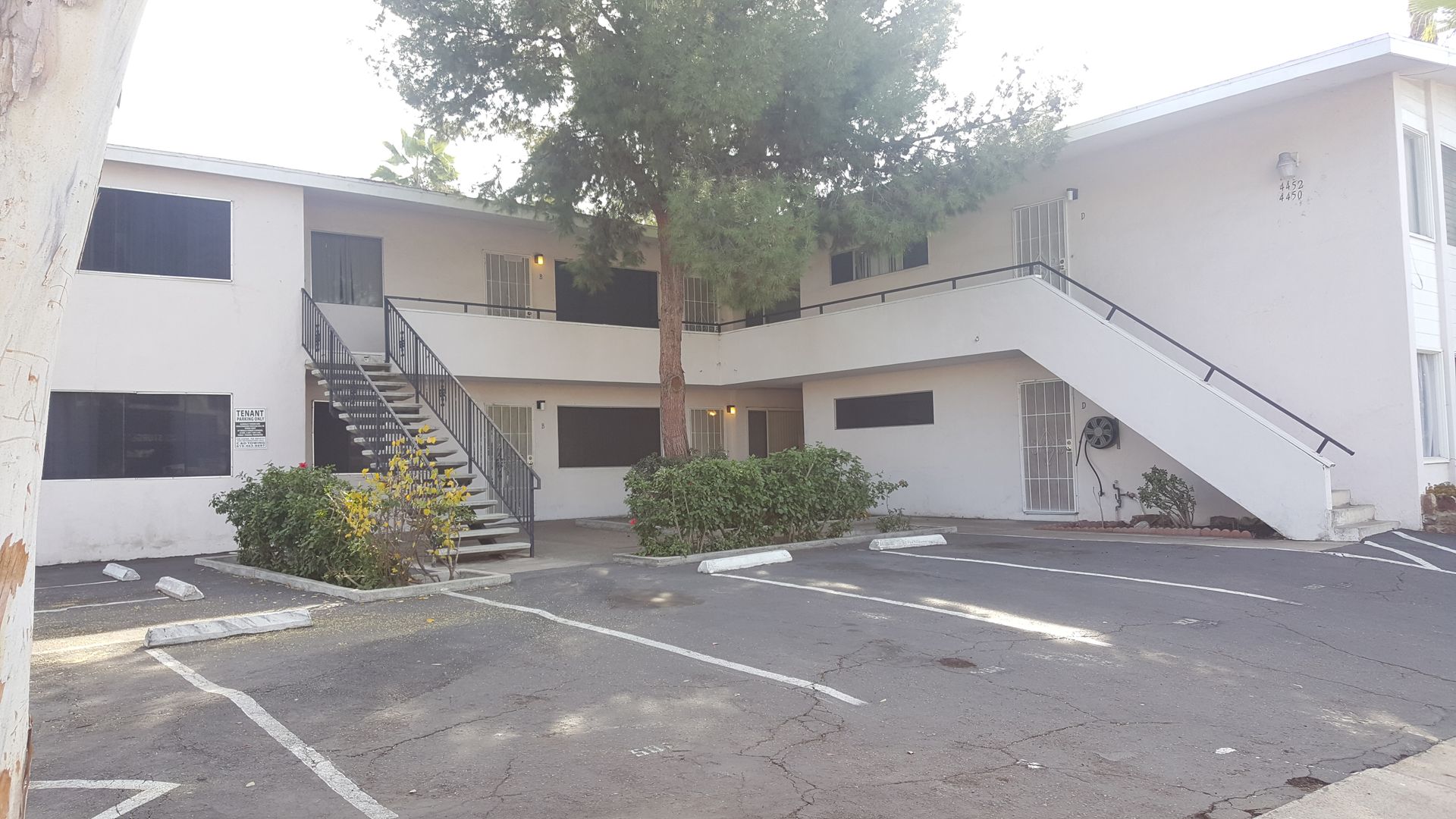 La Mesa Apartment: 4450-52 Rosebud Lane