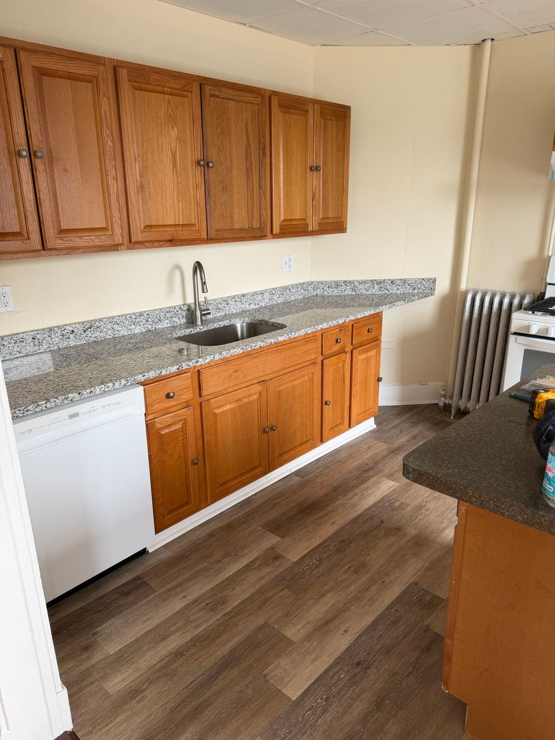 Nashua Apartment: 15-17 Railroad Square