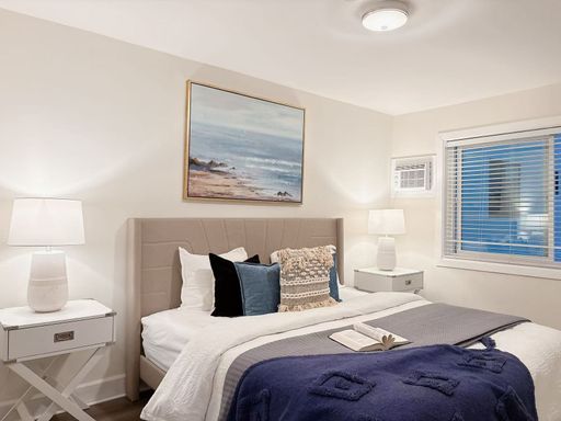 Fully remodeled & furnished 2 bed/1 bath apartment located downstairs in Los Angeles near USC! – photo 1