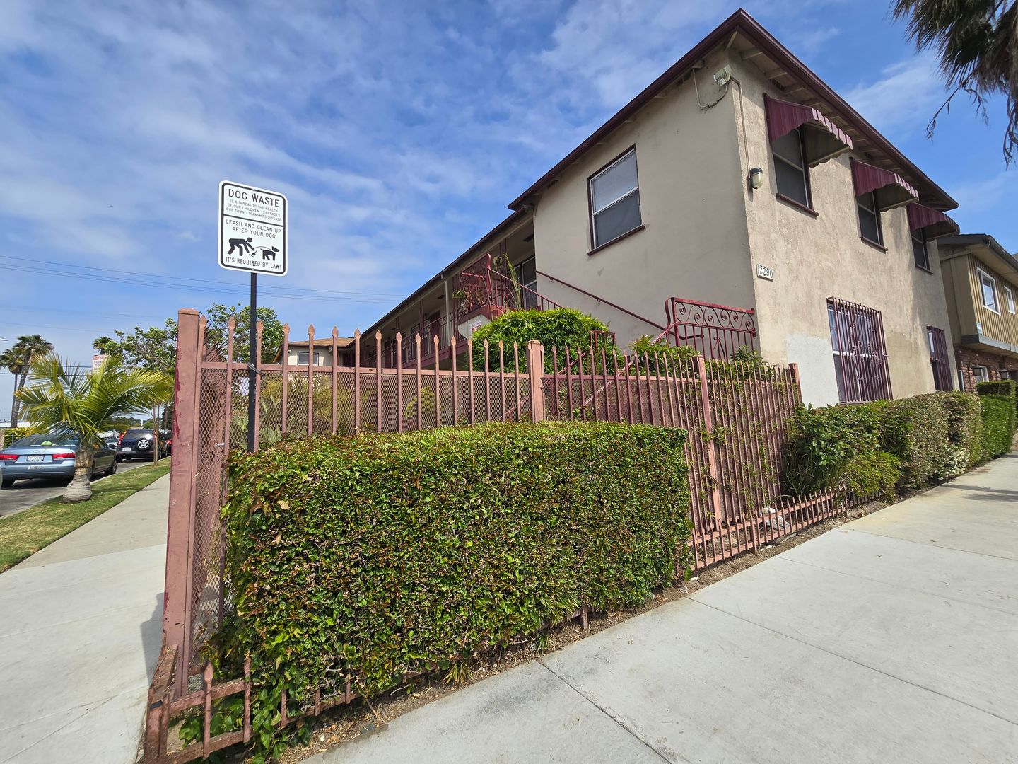 LONG BEACH Apartment: 2290 LOCUST AVE.