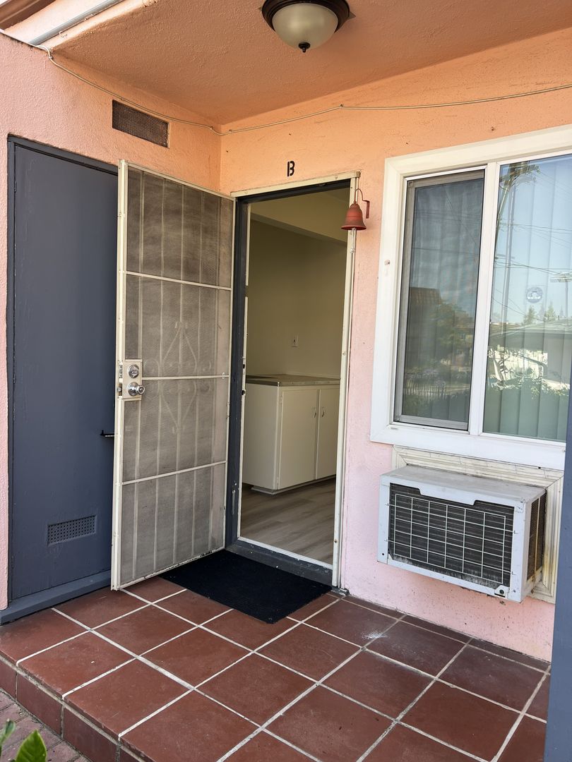 ALHAMBRA Apartment: 400 N. ATLANTIC BLVD. & 401 W. GRAND AVE.