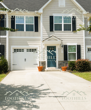 Low-Maintenance Living Near TL Hanna — 3 Bed, 2.5 Bath with Garage! – photo 1