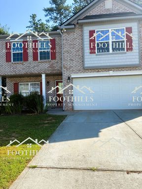 Well-Maintained 3BR Home with Bonus Room & Attached Garage – photo 1