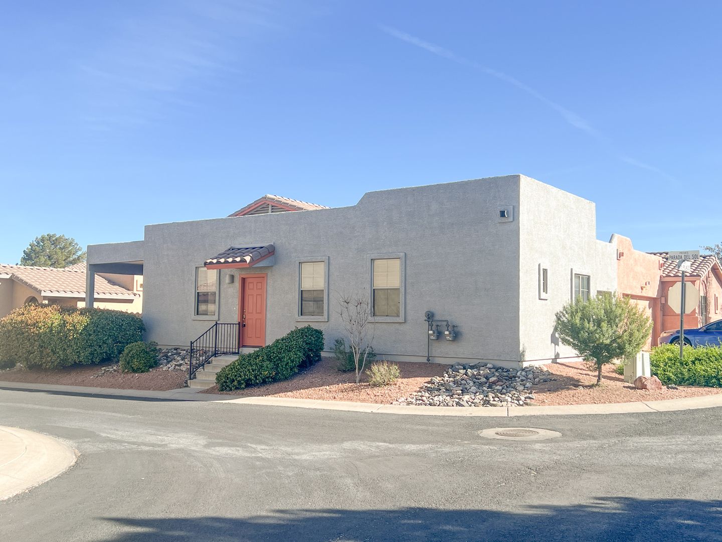 Cottonwood Townhome: 1189 S 16th Place