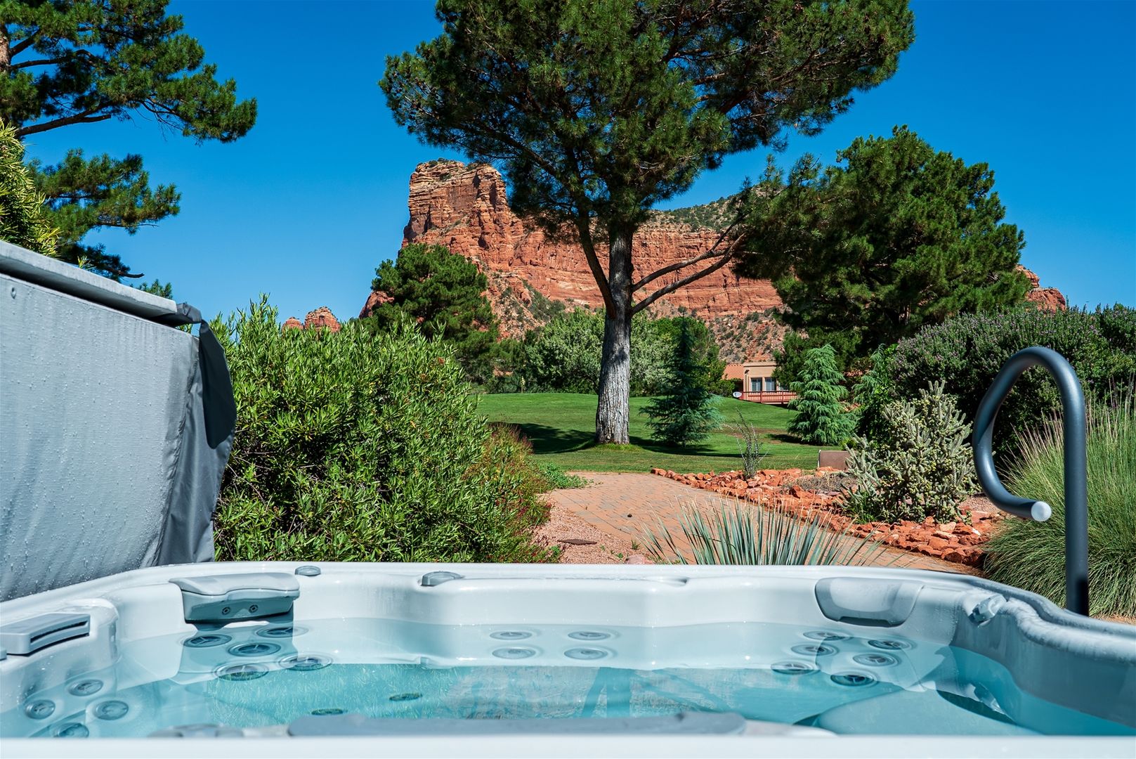 Sedona House: 290 Arch Drive