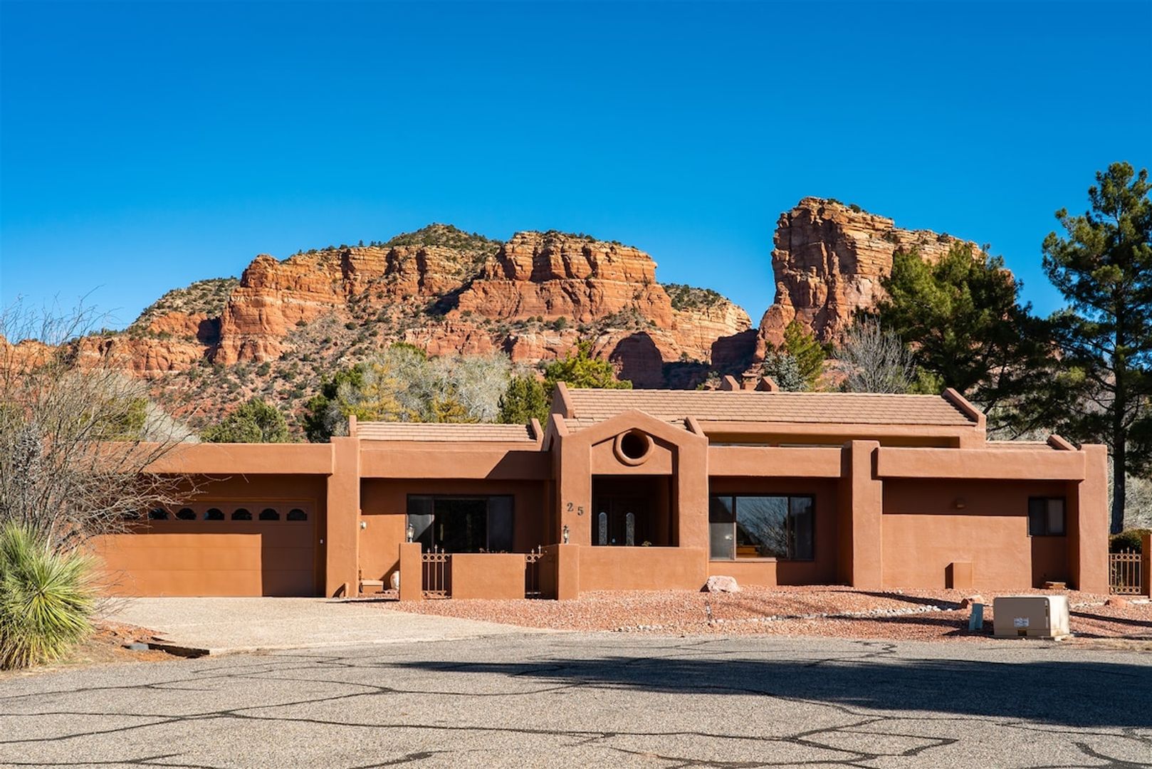 Sedona House: 25 Union Drive