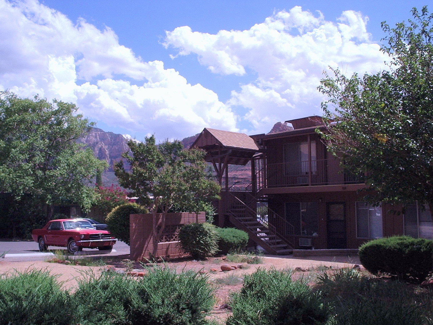 Sedona House: 381 Cedar St #7