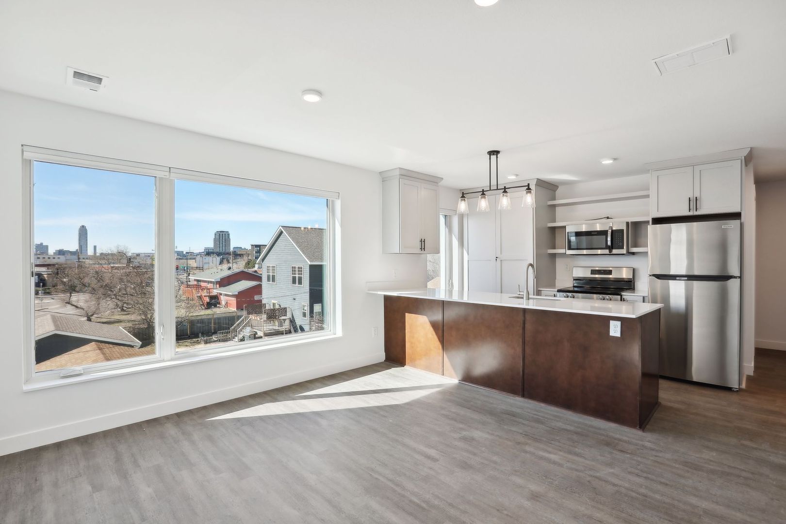 Minneapolis Apartment: 633 Van  Buren Street NE