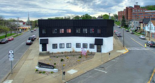 Renovated Ground-Floor Commercial/Office Suite – Prime Hudson Location
