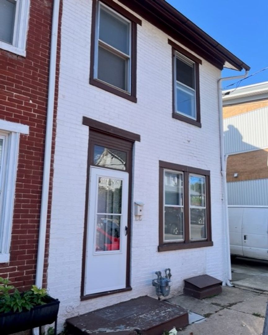 Catasauqua House: 750 Front Street