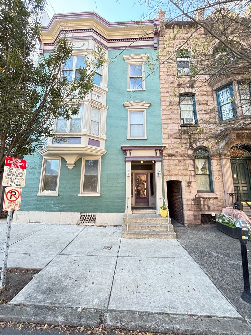 Easton Apartment: 60 N 3rd St