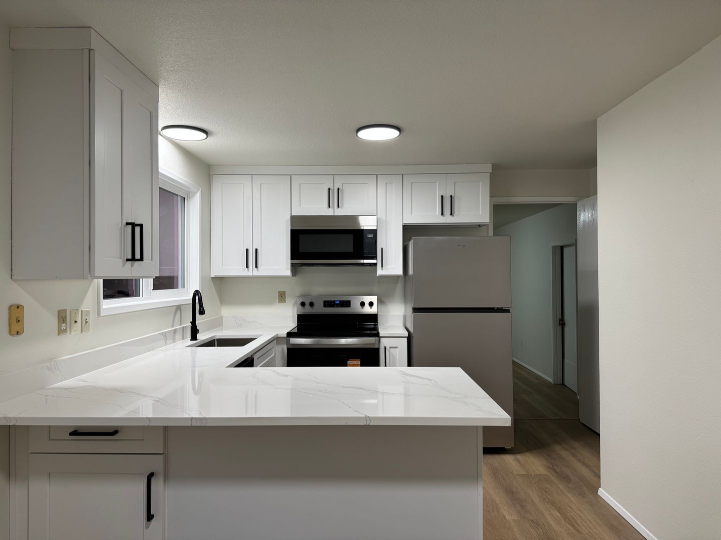 Bothell House: 15102 111th Ave NE