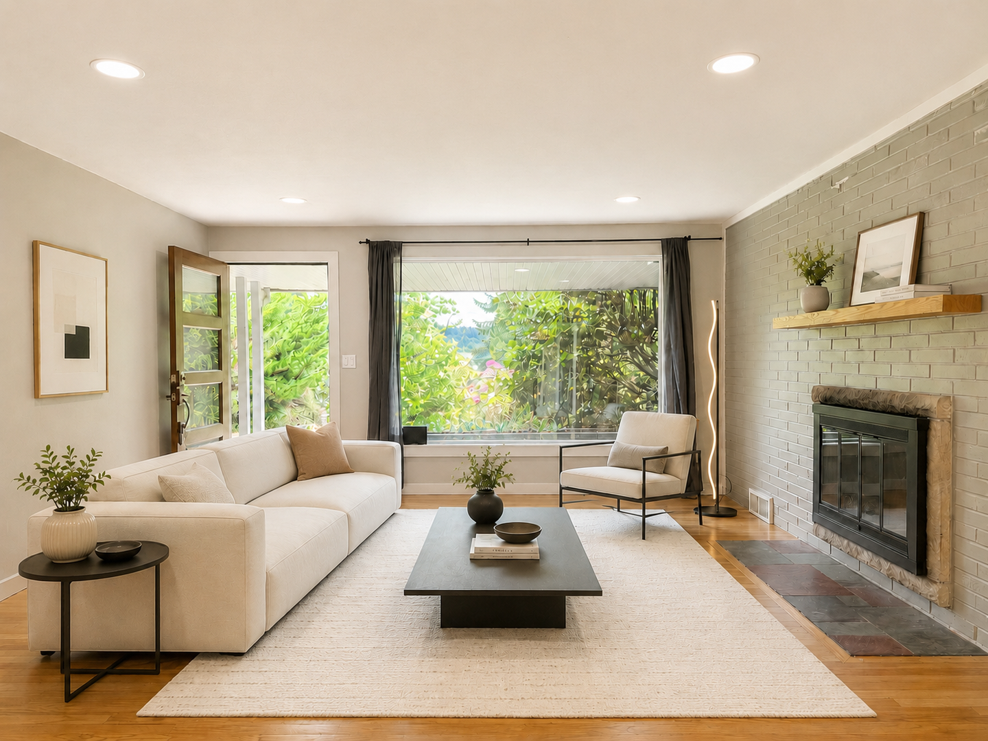Bellevue House: 10005 NE 31st Pl