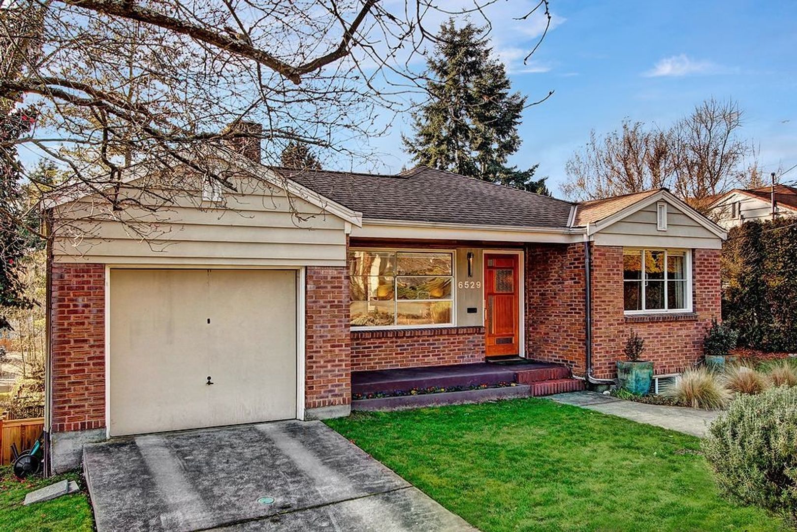 Seattle House: 6529 27th Ave NE