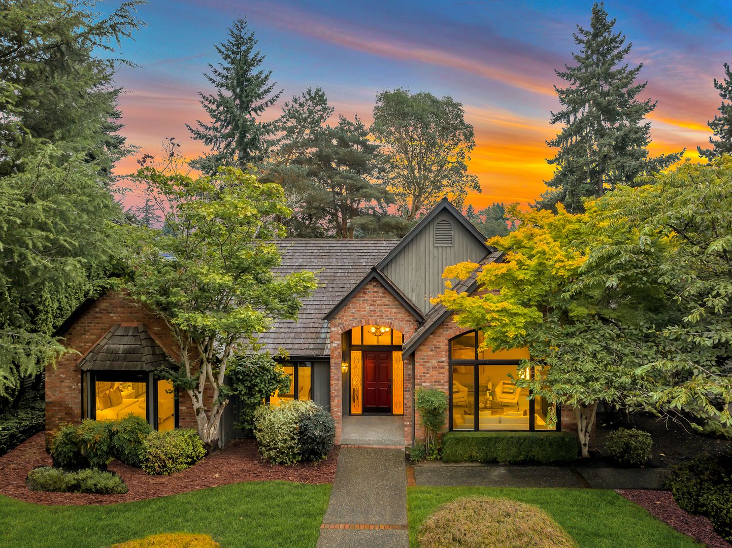 Mercer Island House: 7480 81st Pl SE