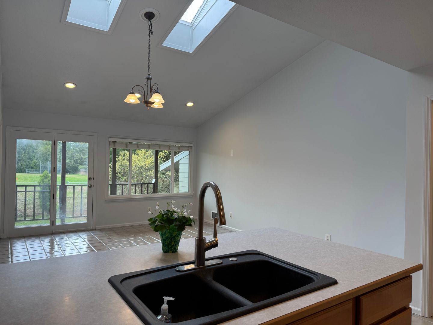 Edmonds House: 21711 84th Ave W