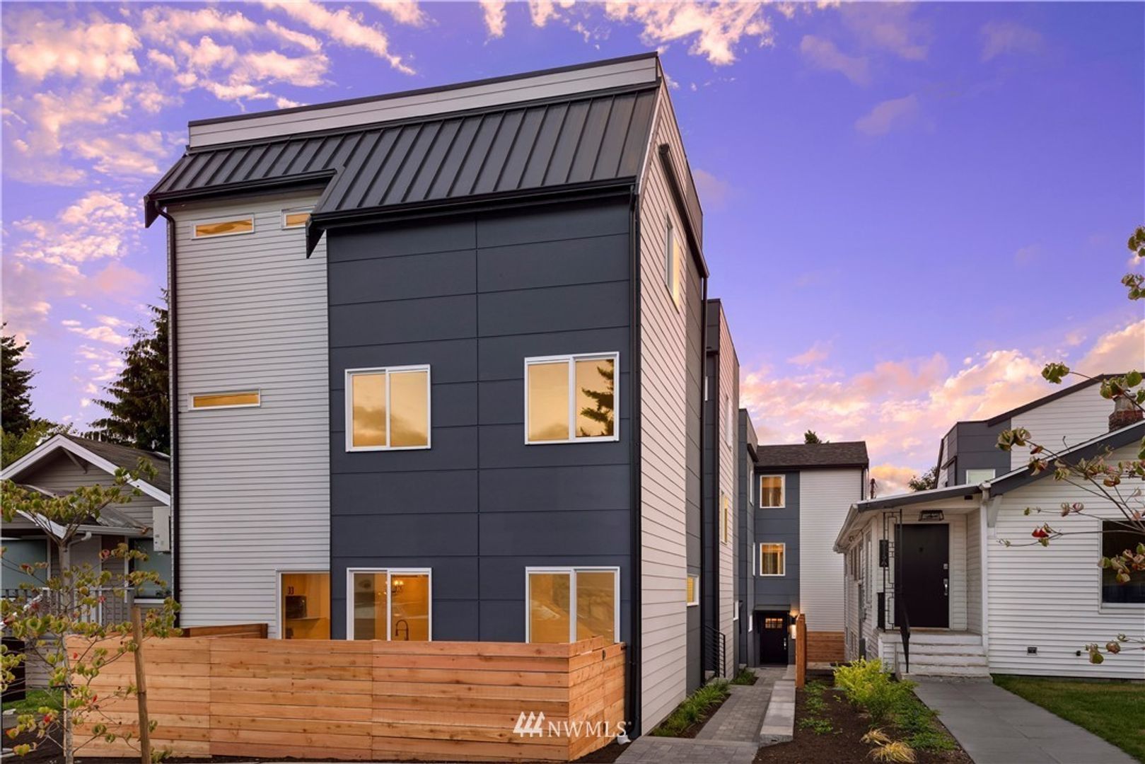 Seattle House: 915 N 103rd St