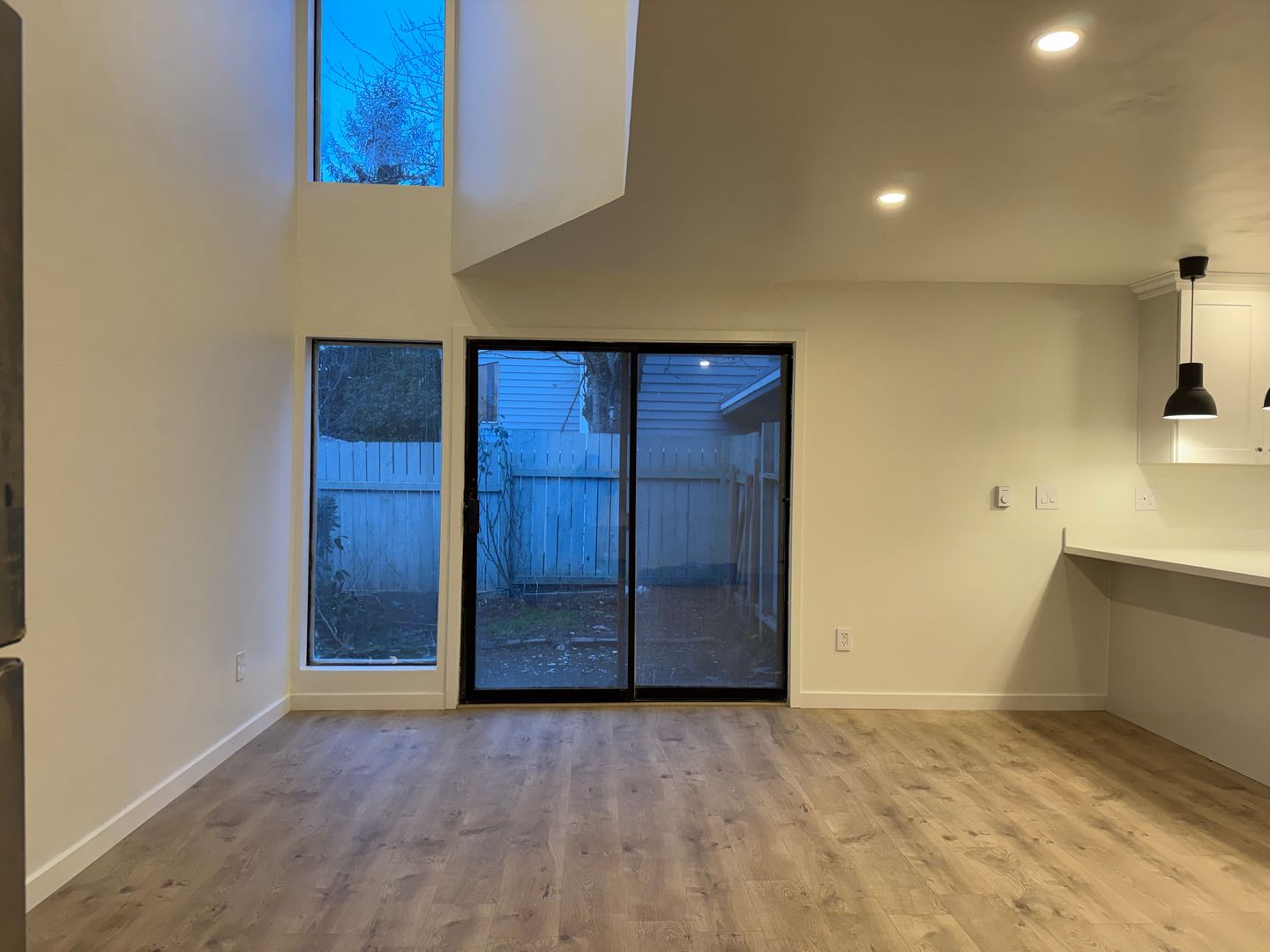 Bellevue Townhome: 12531 SE 42nd St