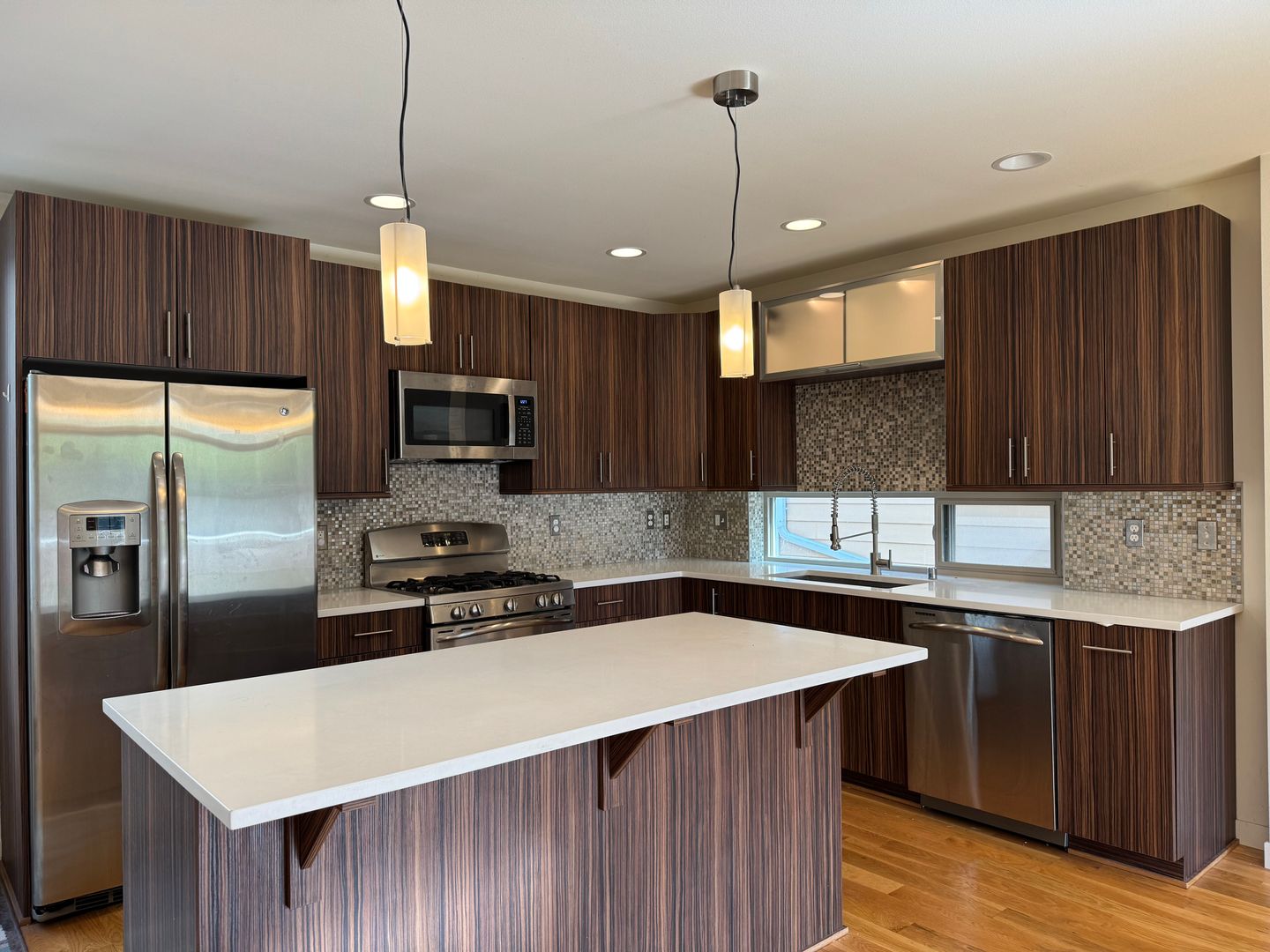 Seattle Townhome: 813 NW 53rd St