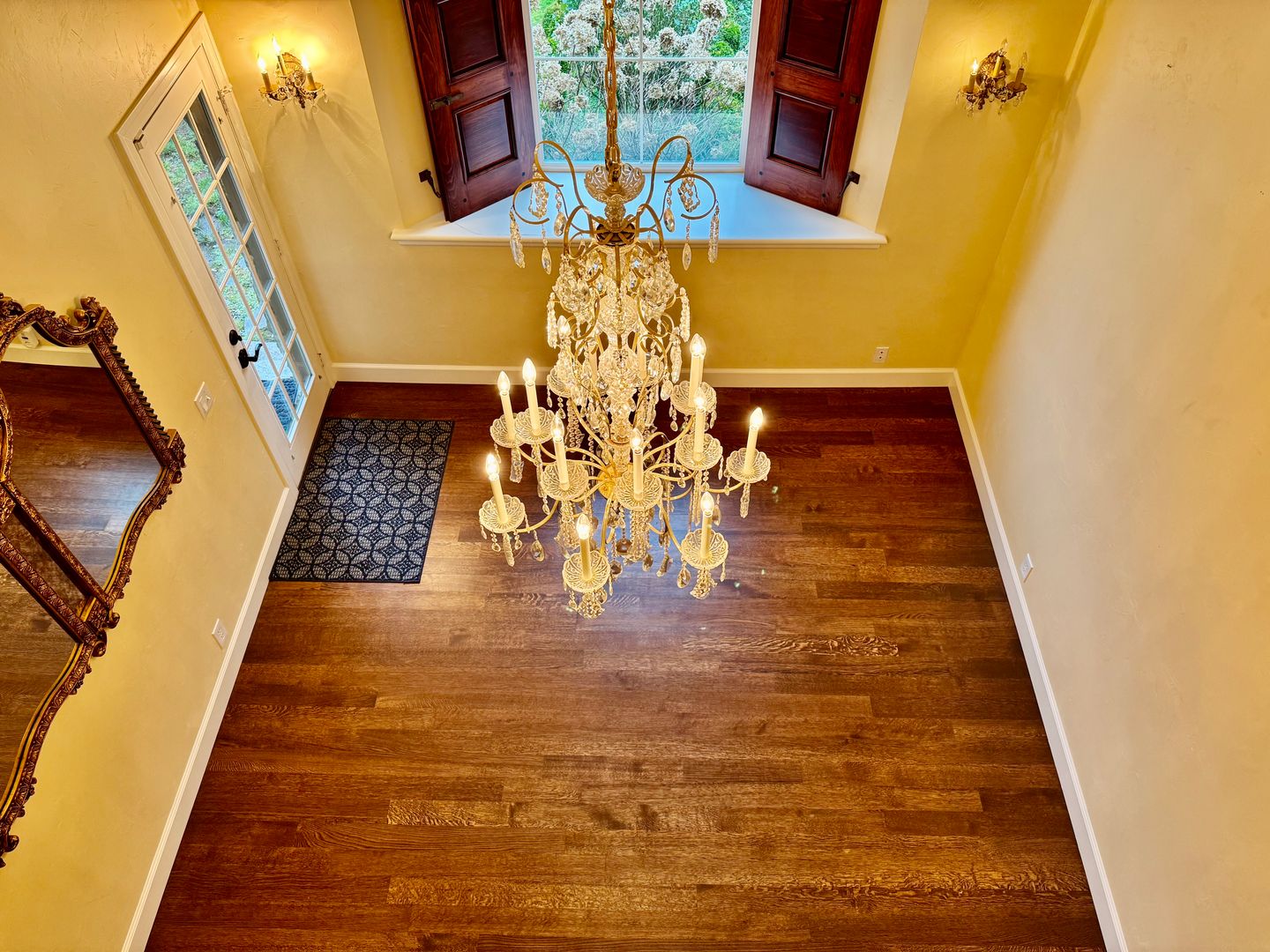 Sammamish House: 218080 NE 29th St